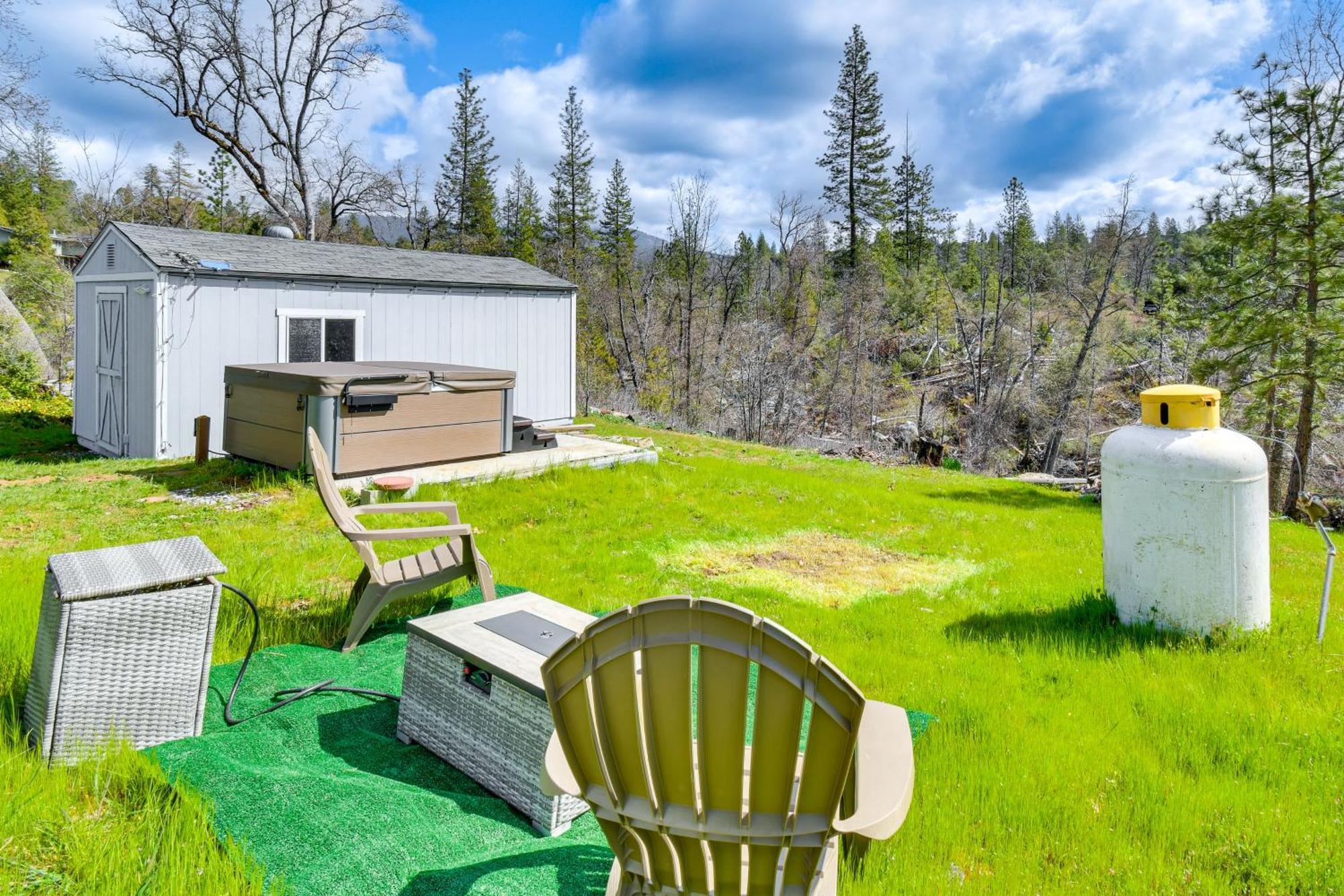 Waterfront Mariposa Hideaway Hot Tub And Mtn Views! Villa Bagian luar foto